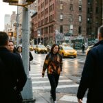 EMBER AURA – Damska bluza Crewneck - obrazek 2