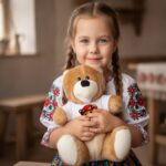 EMERGENCY HUG KIT Maskotka Miś w koszulce - obrazek 3