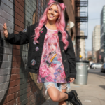 TOKYO DOLL Damski T-shirt z Szerokim Dekoltem - obrazek 8