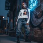 EYE-ROLL QUEEN  Damska Crop Hoodie - obrazek 7