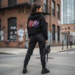 REBEL ROMANCE  Damska Crop Hoodie - obrazek 4