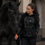 MIDNIGHT REINS Bawełniana bluza z kapturem Unisex - obrazek 5