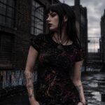 NOIR BLOOM Koszulka damska typu butterfly - obrazek 4