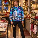 AURORA WOLF FREQUENCY Świąteczny "Ugly Sweater" unisex - obrazek 7